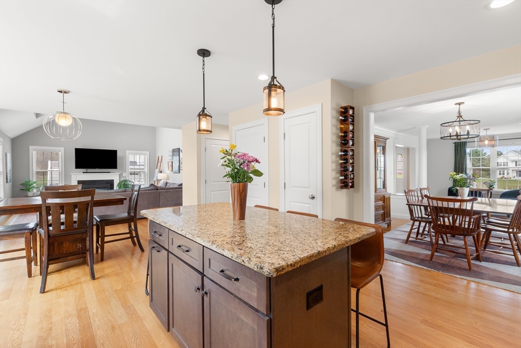 12 Poplar Hill Cir