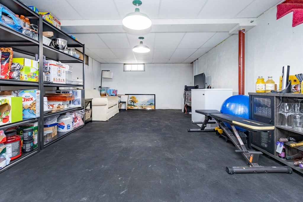 7 Linden Rd