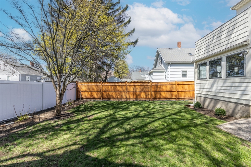 7 Linden Rd