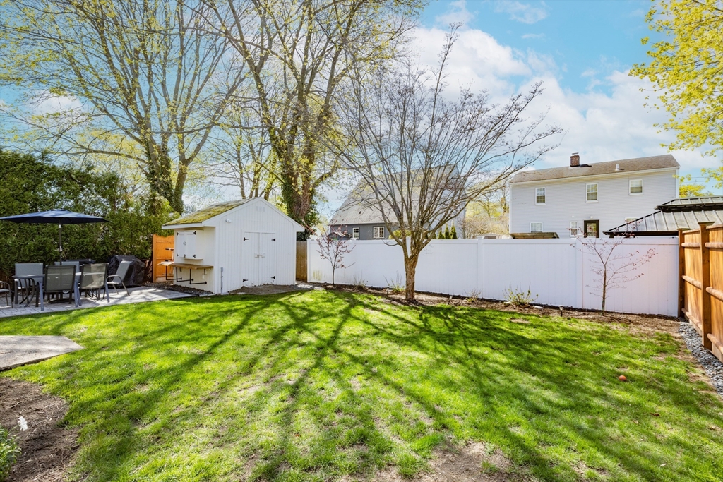 7 Linden Rd