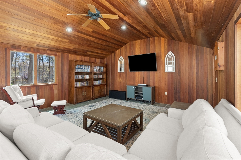 20 Baldpate Rd
