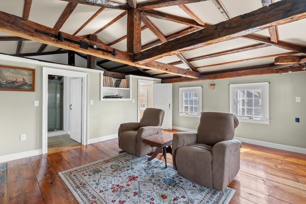 21 Purchase St