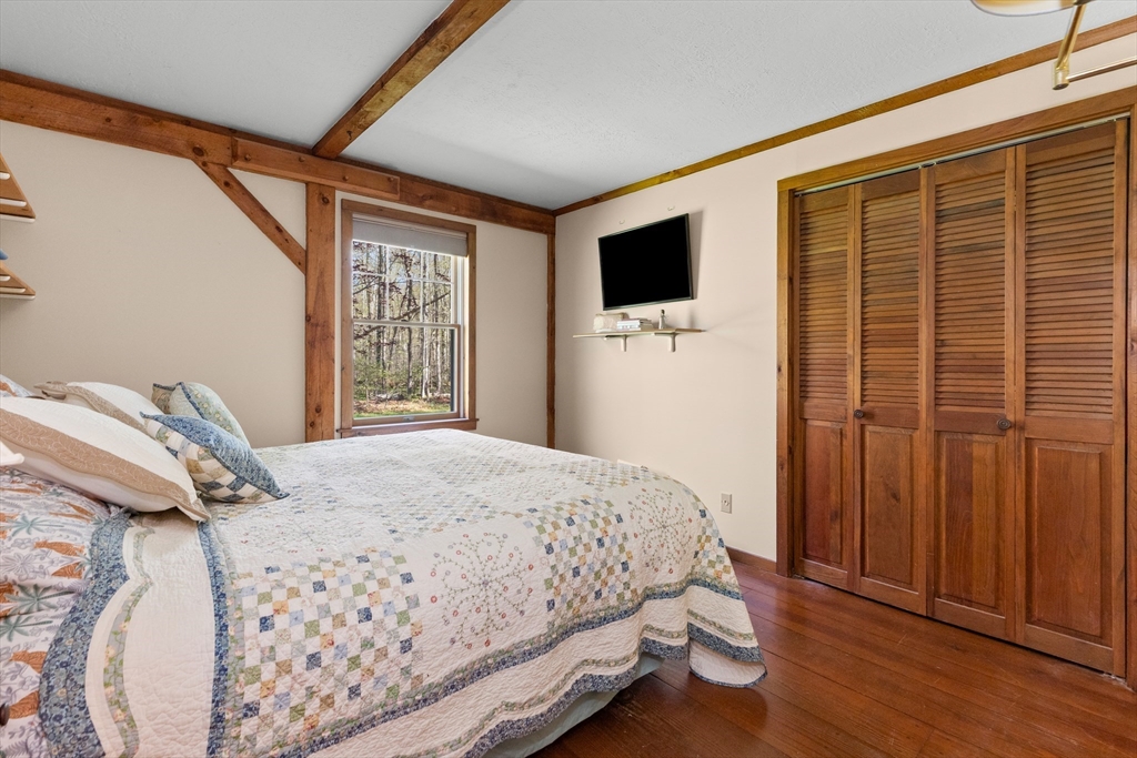 93 Hadley Rd