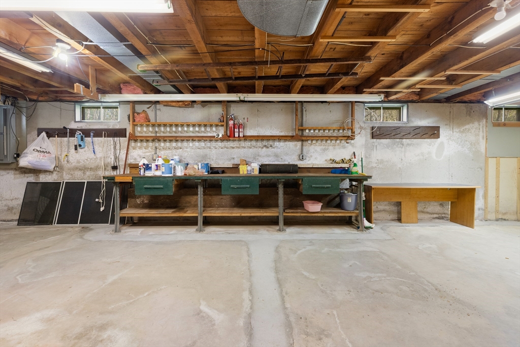 93 Hadley Rd
