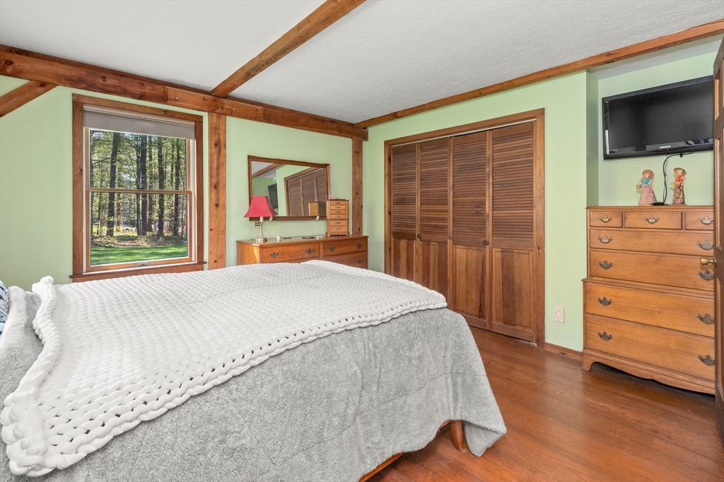 93 Hadley Rd
