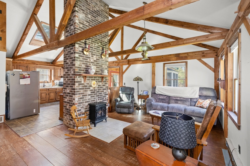 93 Hadley Rd