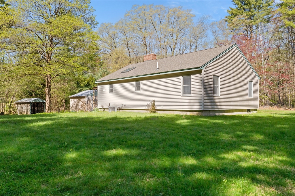 93 Hadley Rd