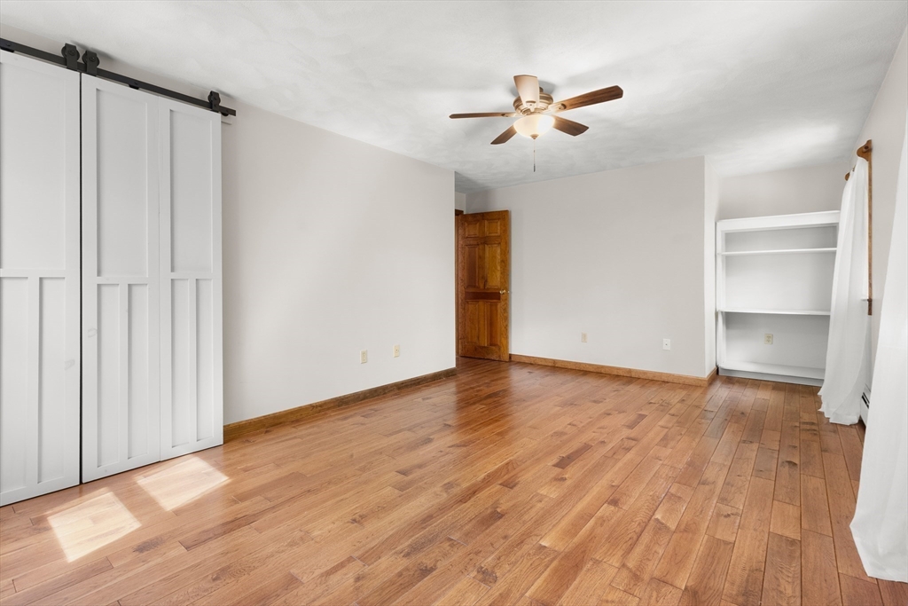 7 Byfield Rd