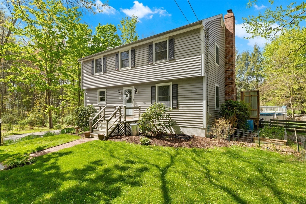 7 Byfield Rd
