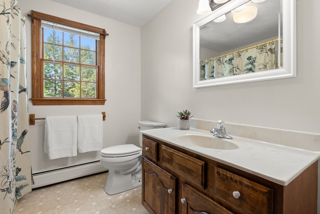 7 Byfield Rd