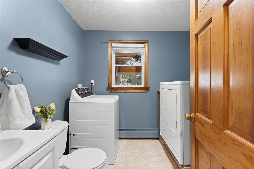 7 Byfield Rd