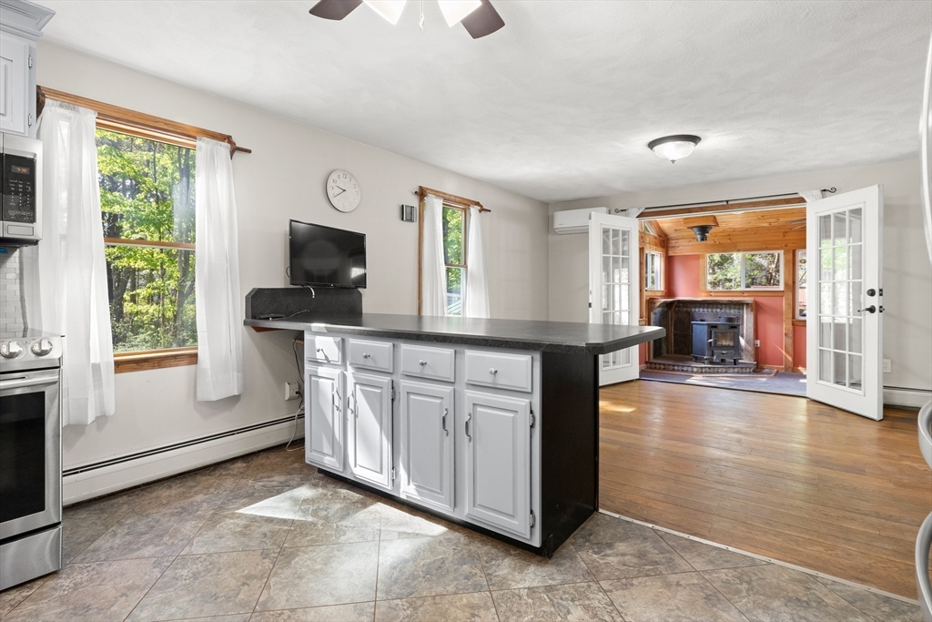 7 Byfield Rd