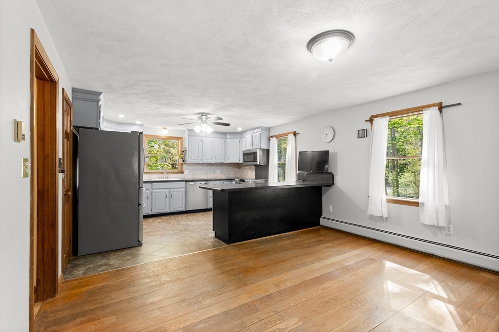 7 Byfield Rd