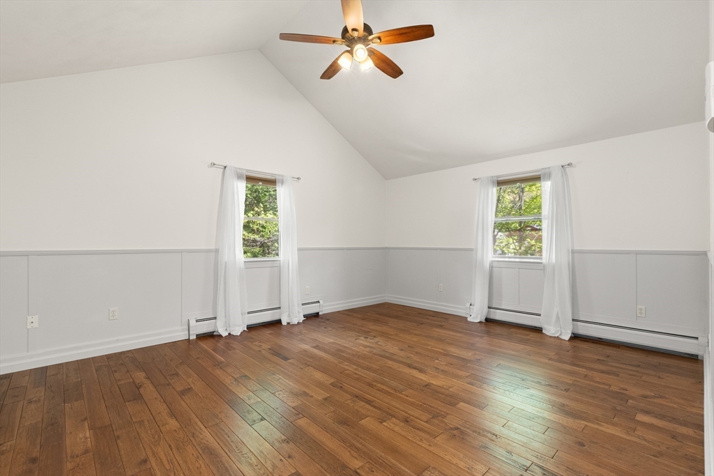 7 Byfield Rd