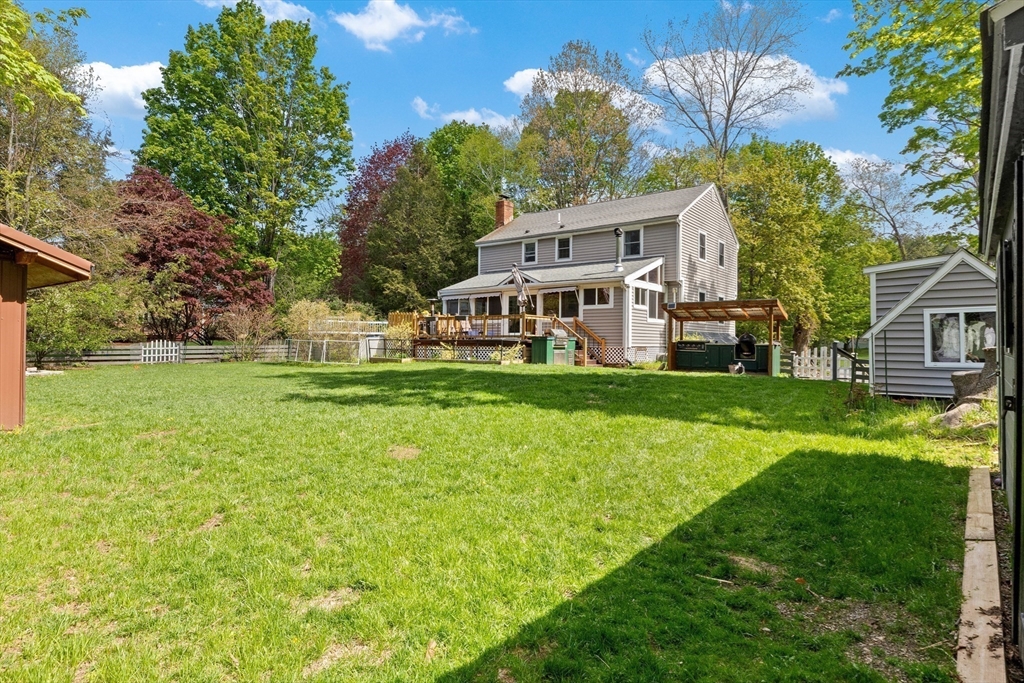 7 Byfield Rd