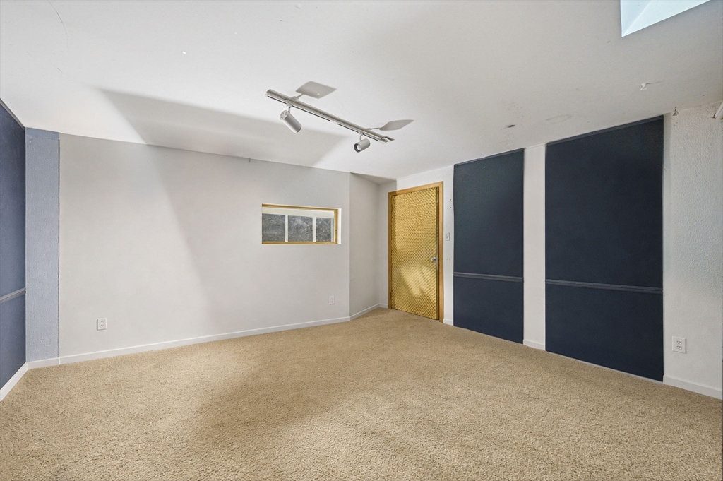 146 Acton Road