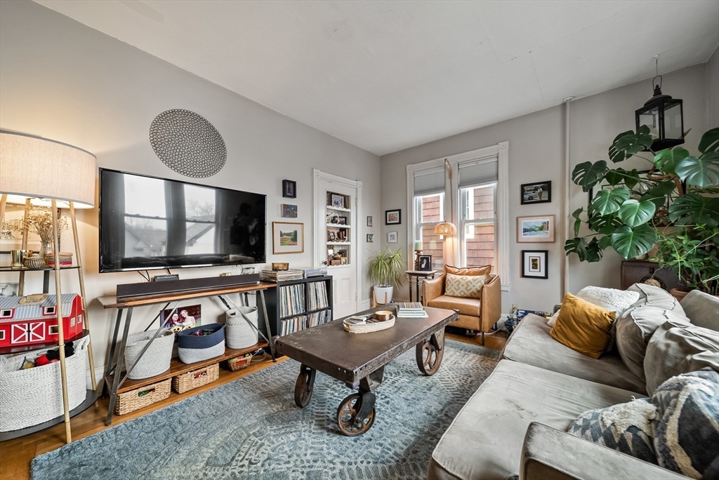 37 John St # 2