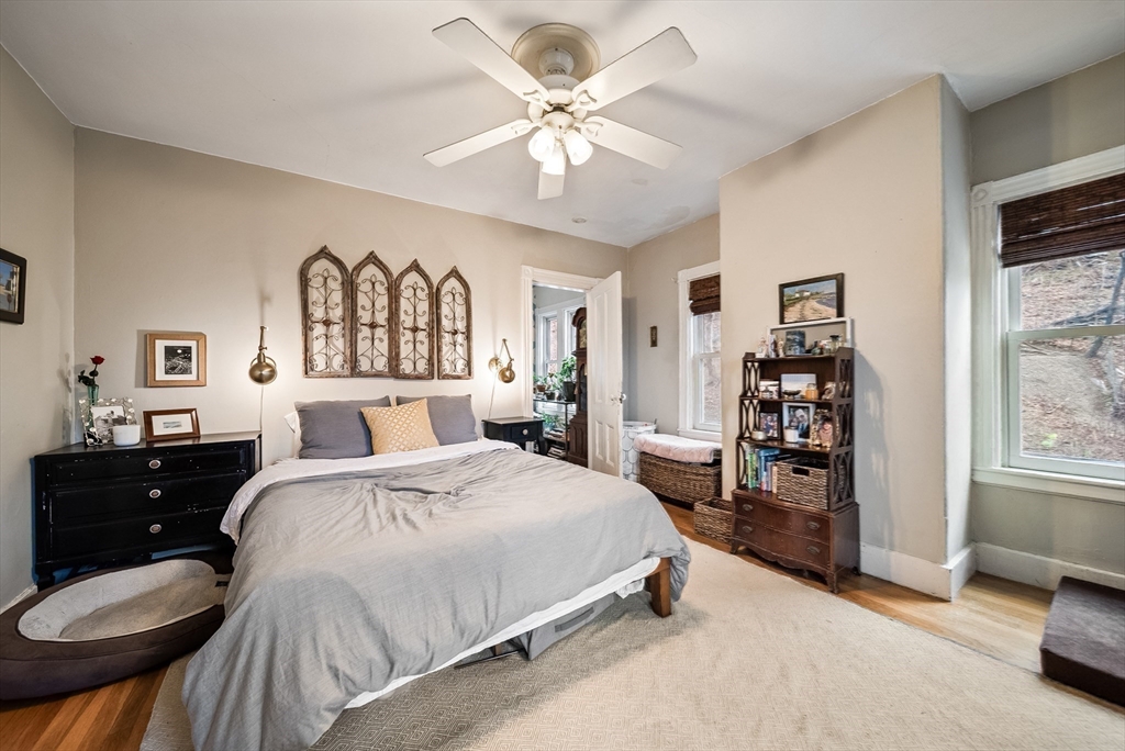37 John St # 2