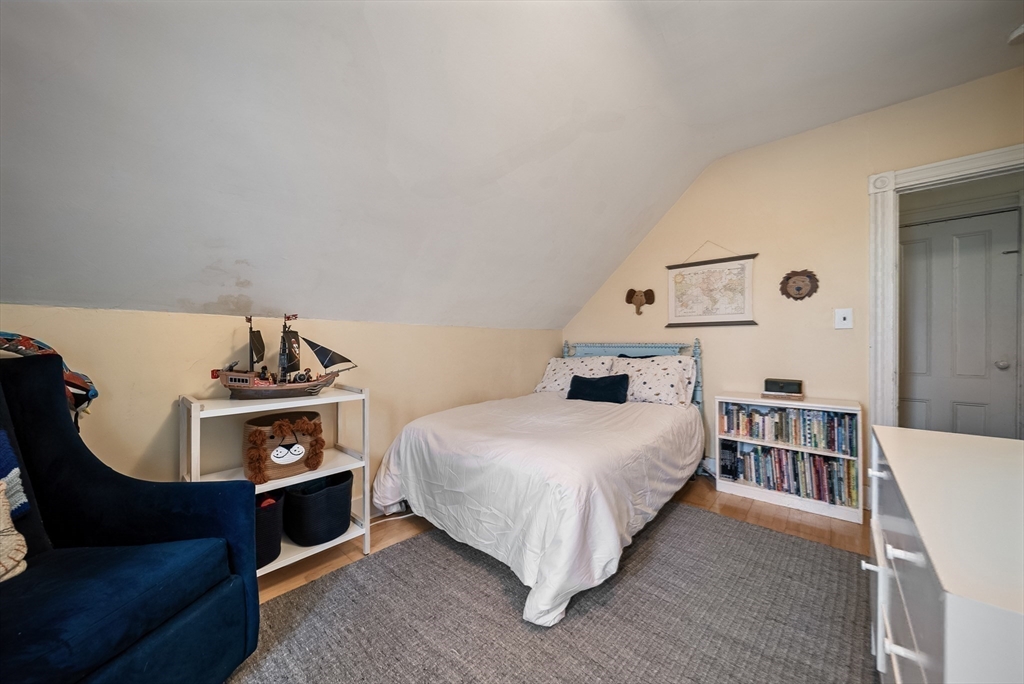 37 John St # 2