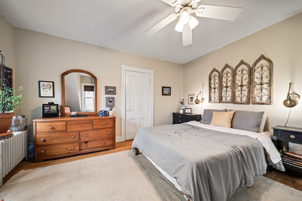 37 John St # 2