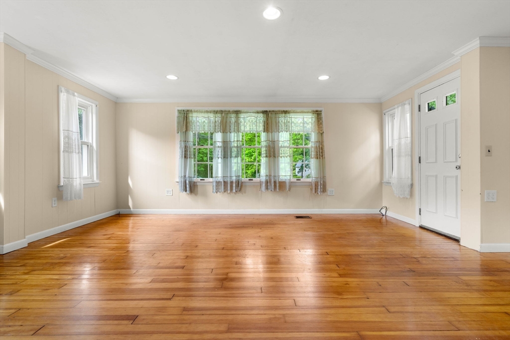 116 Killam Hill Rd