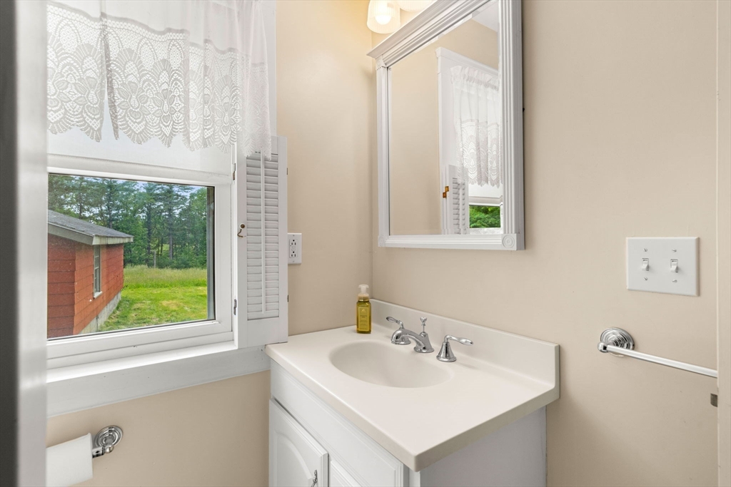116 Killam Hill Rd