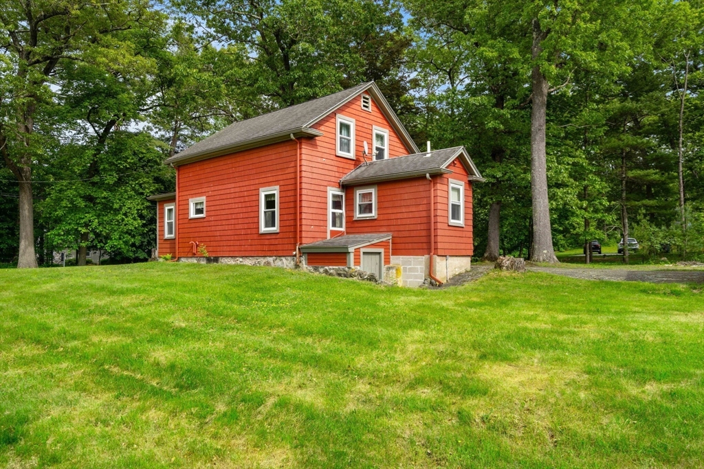 116 Killam Hill Rd