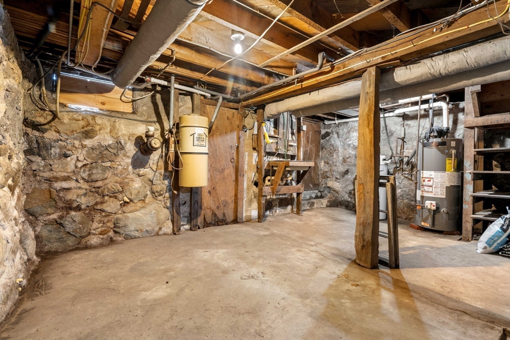 116 Killam Hill Rd