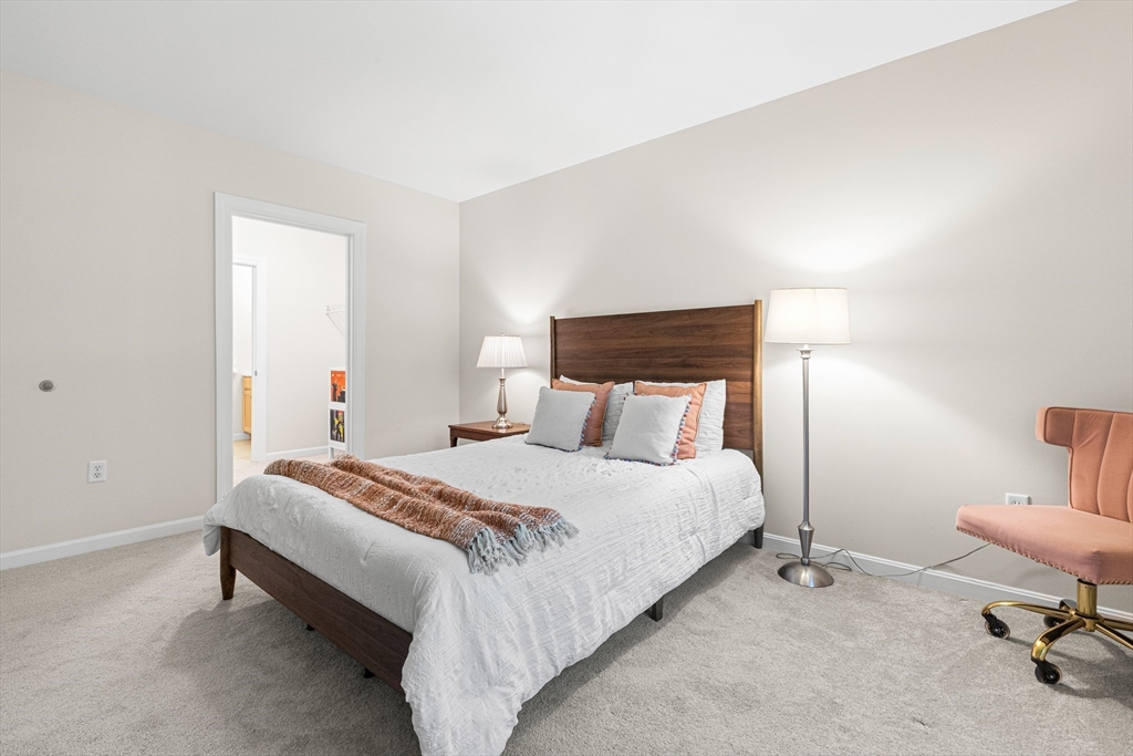 5 Woodman Way # 106