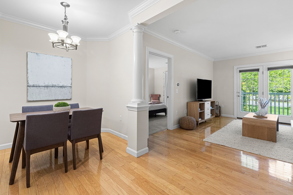 5 Woodman Way # 106