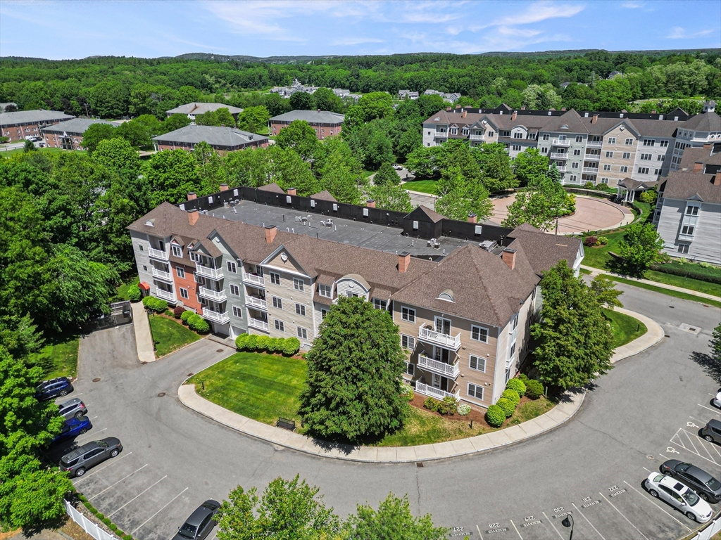 5 Woodman Way # 106