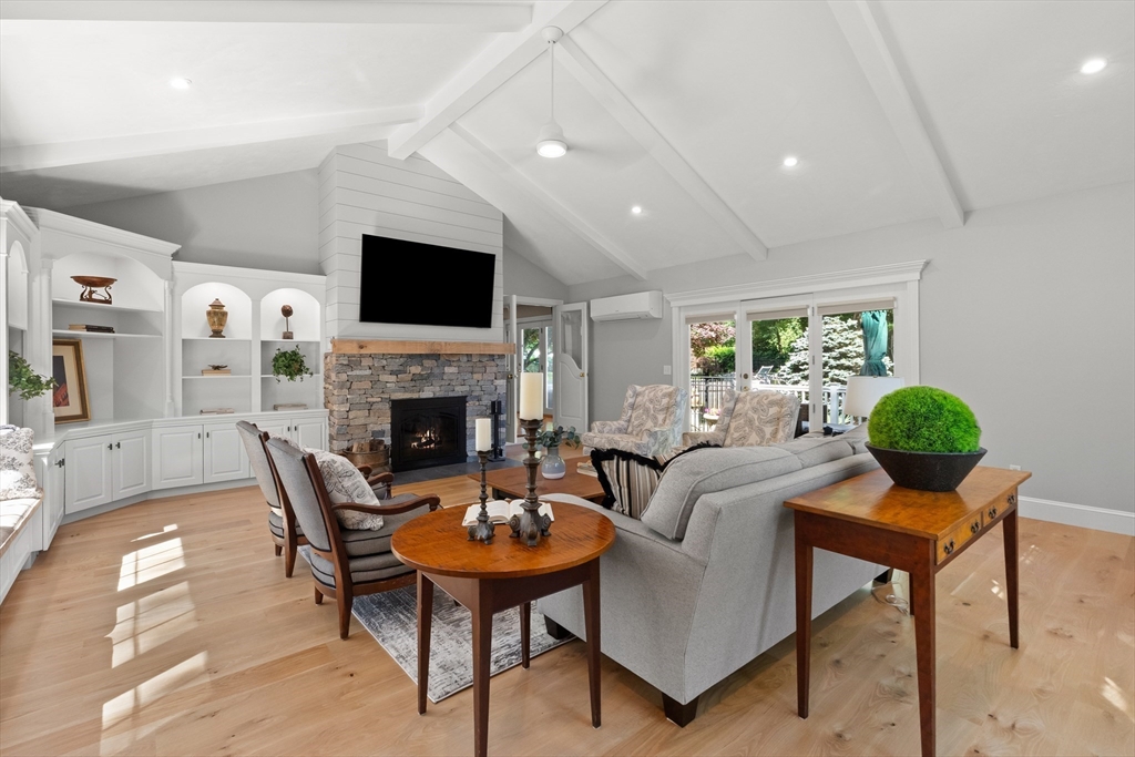 15 Parsons Rd