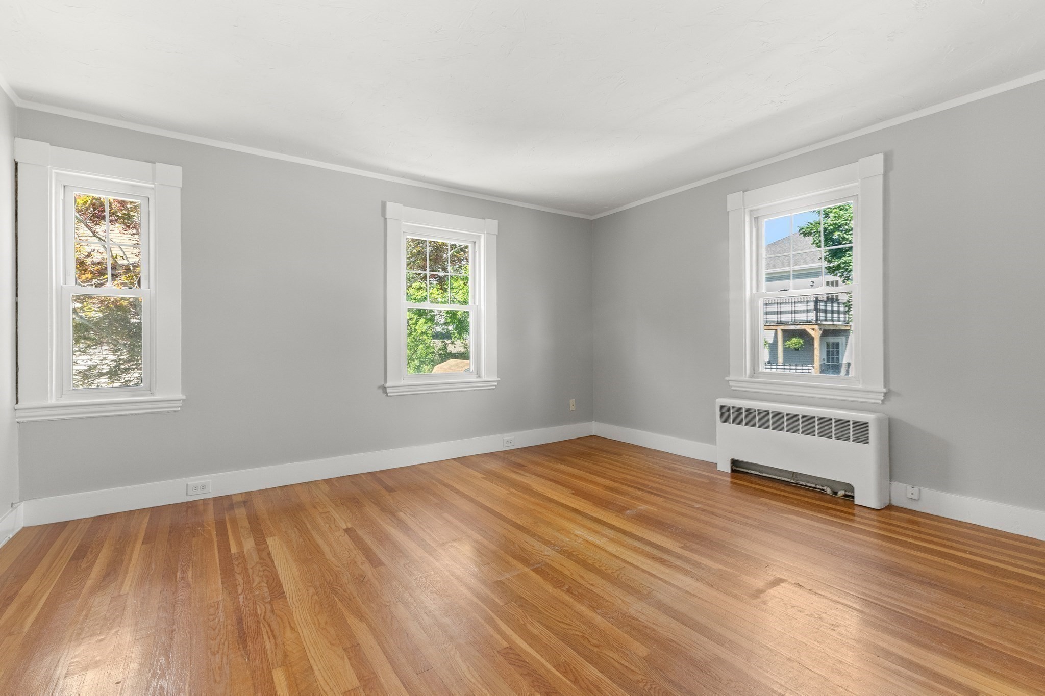 18 Hardy St