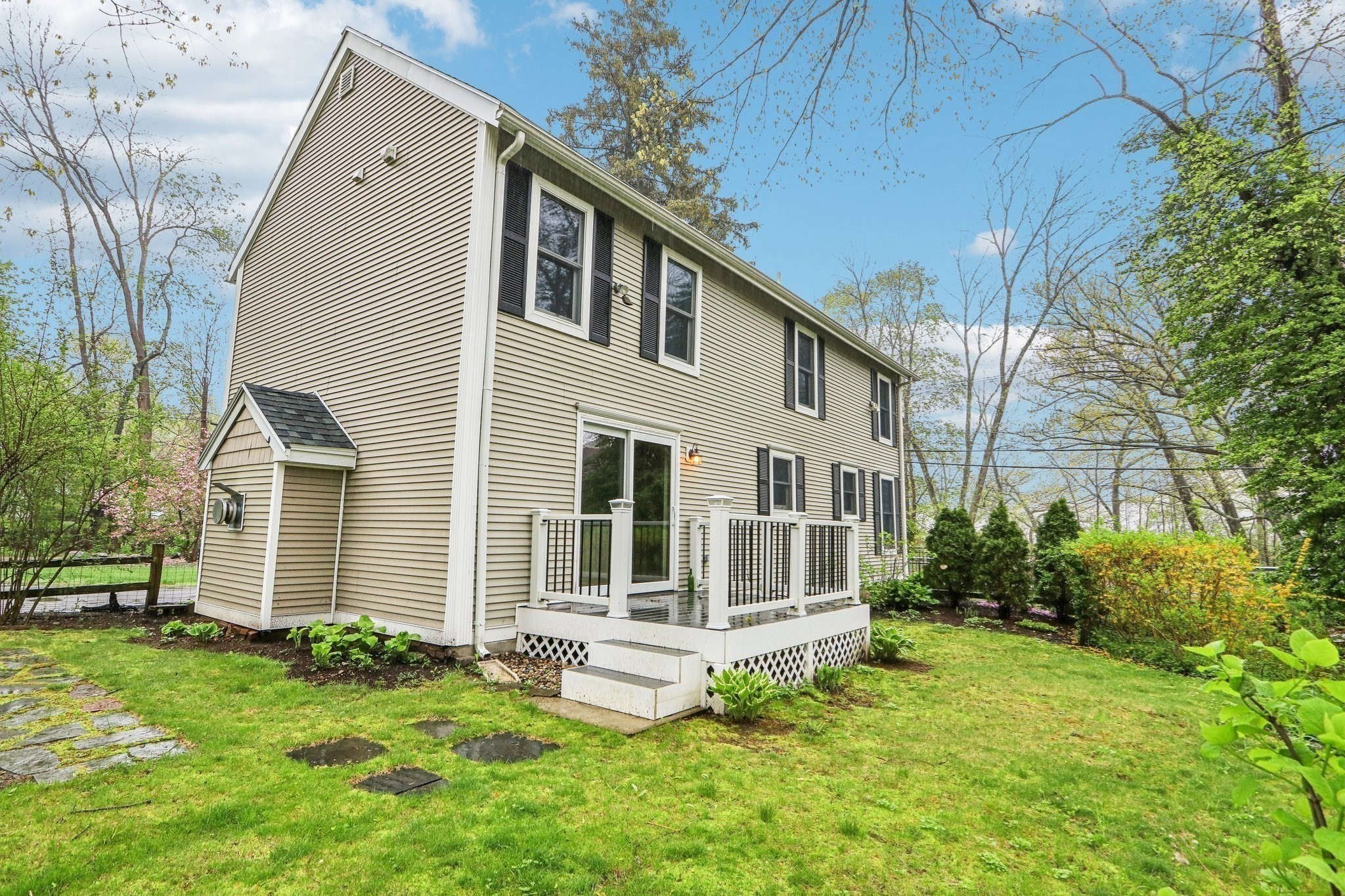 118 River Rd