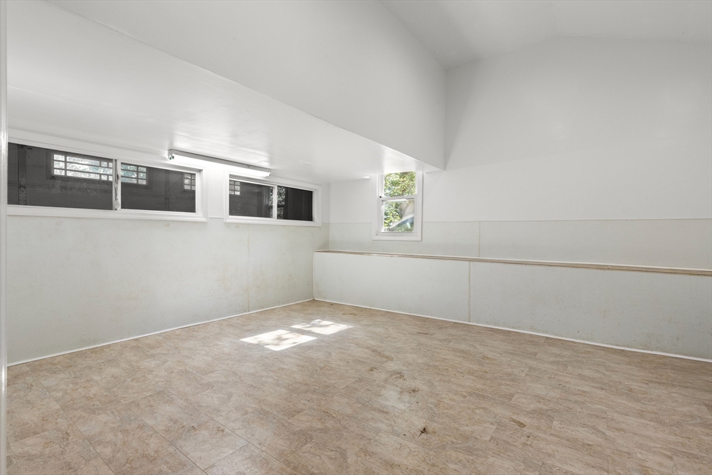 31 Kimball Rd
