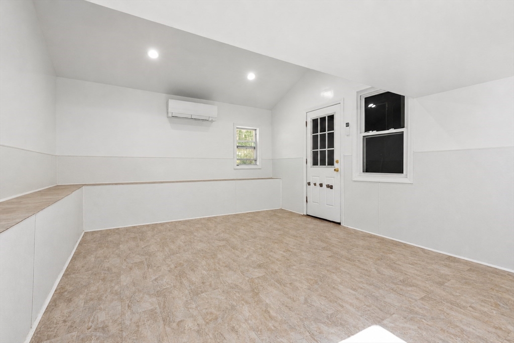 31 Kimball Rd