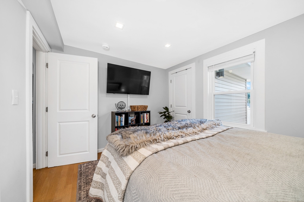 37 Hillcrest Ave