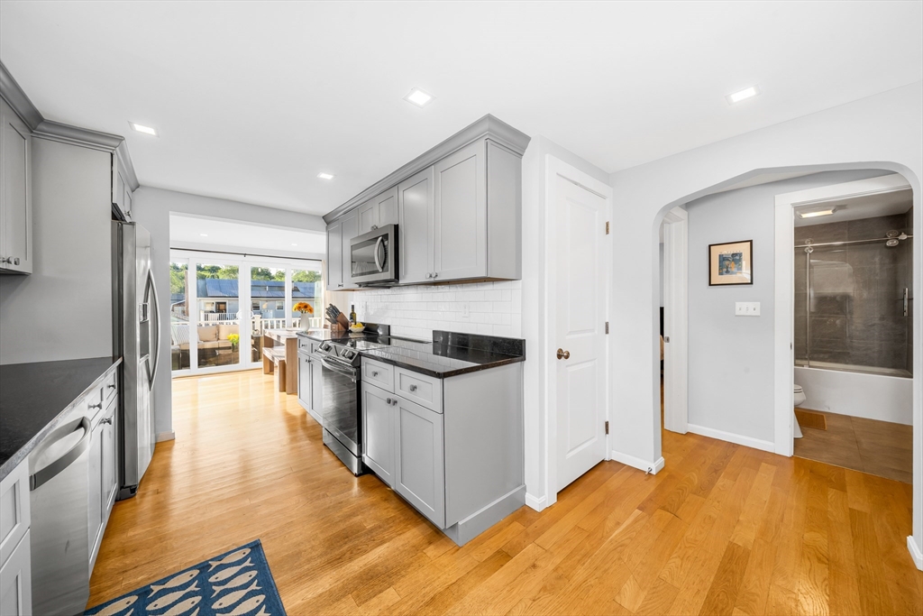 37 Hillcrest Ave
