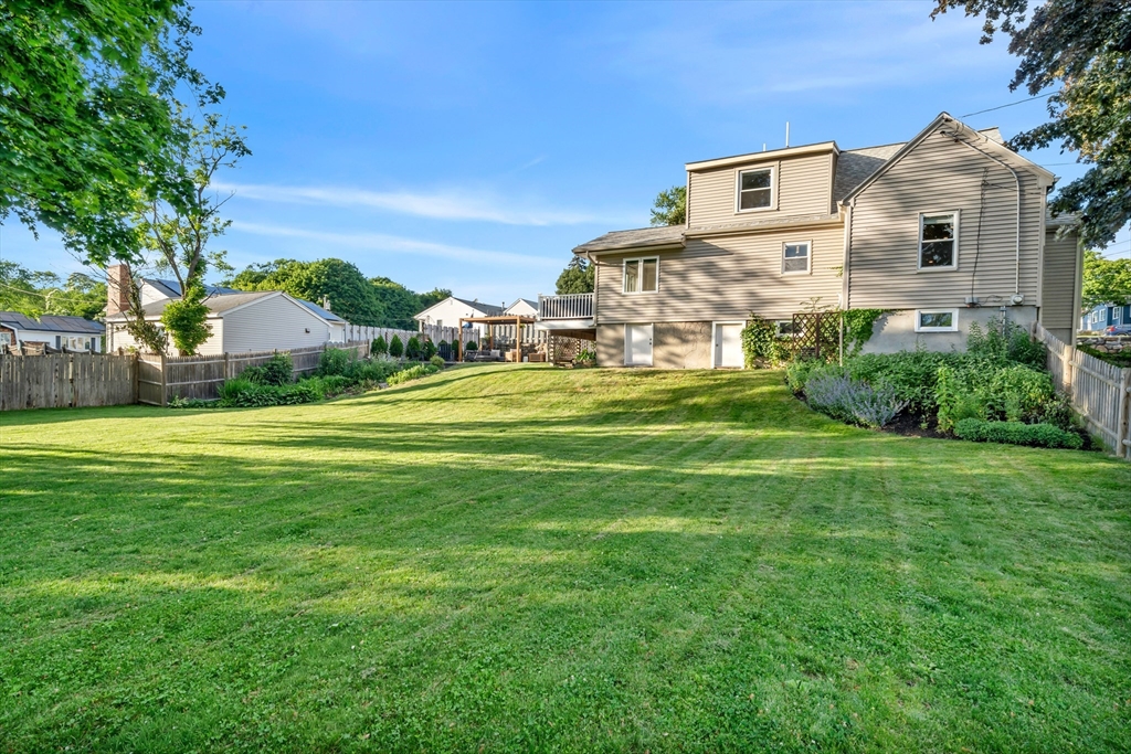 37 Hillcrest Ave