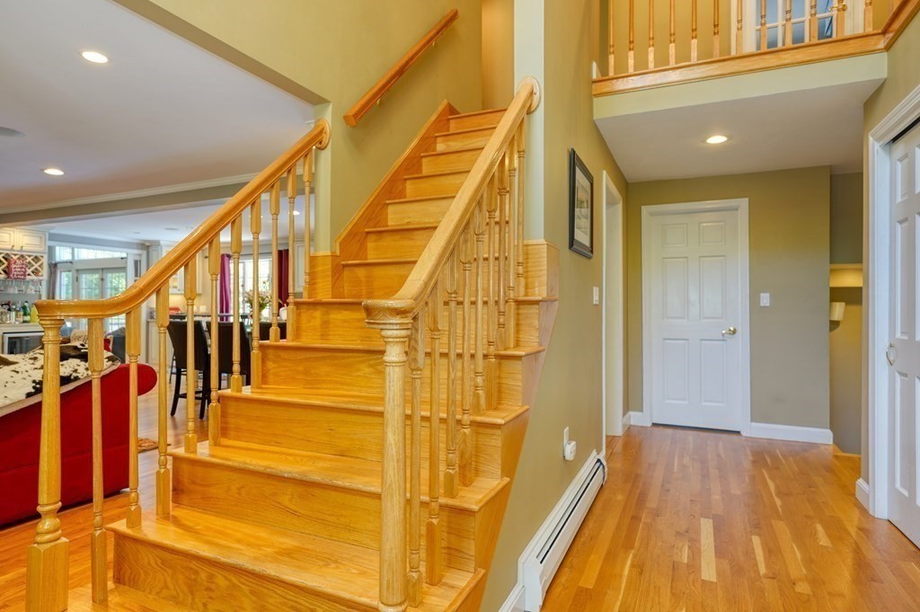 8 Shady Lane Dr