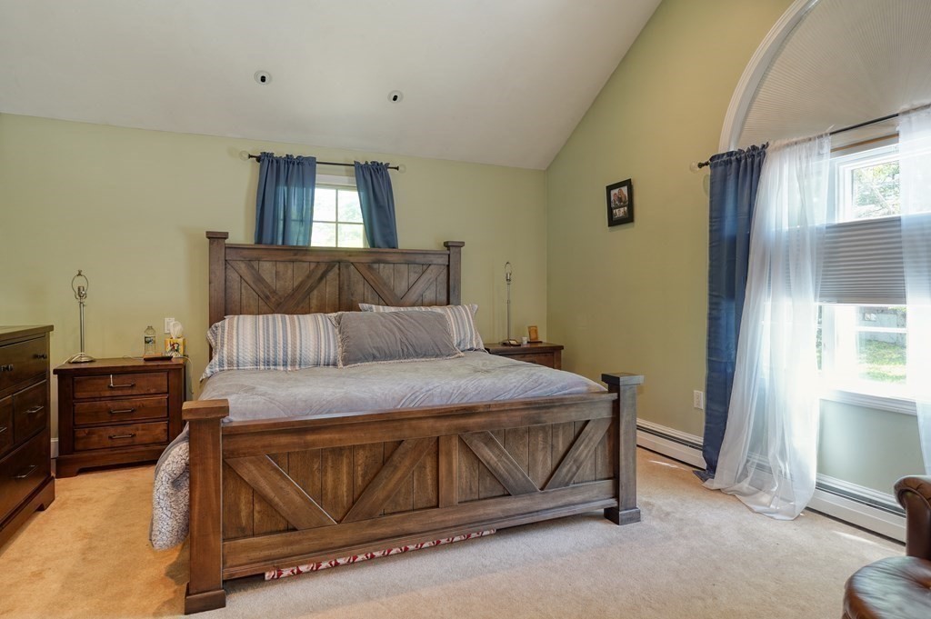 8 Shady Lane Dr