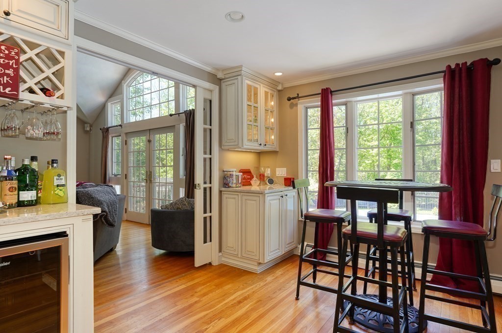 8 Shady Lane Dr