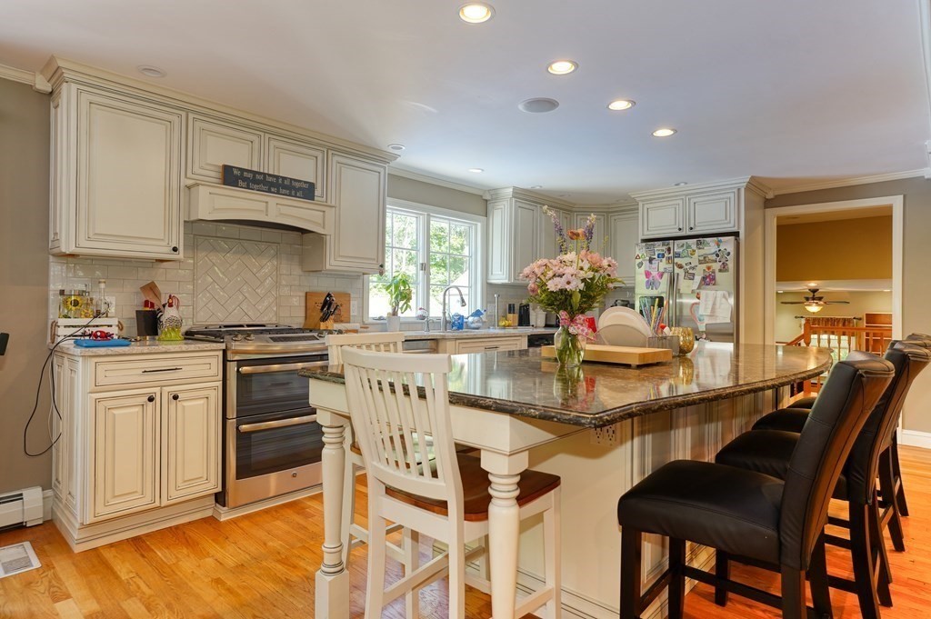 8 Shady Lane Dr