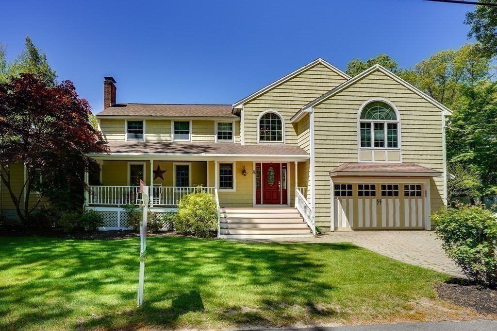 8 Shady Lane Dr