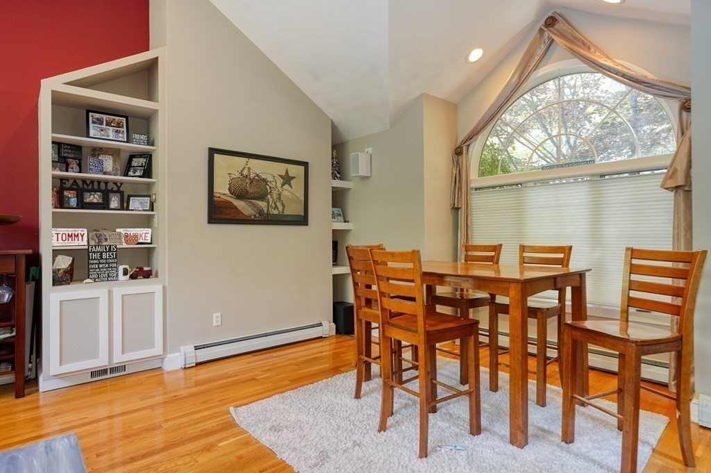 8 Shady Lane Dr