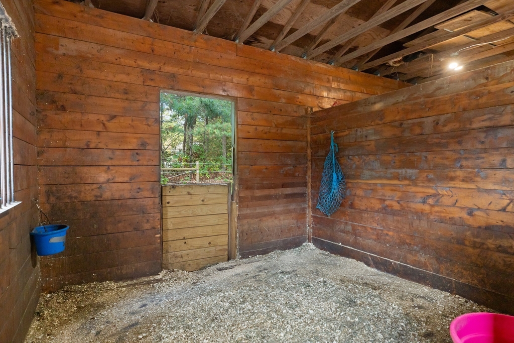 34 Roberts Rd
