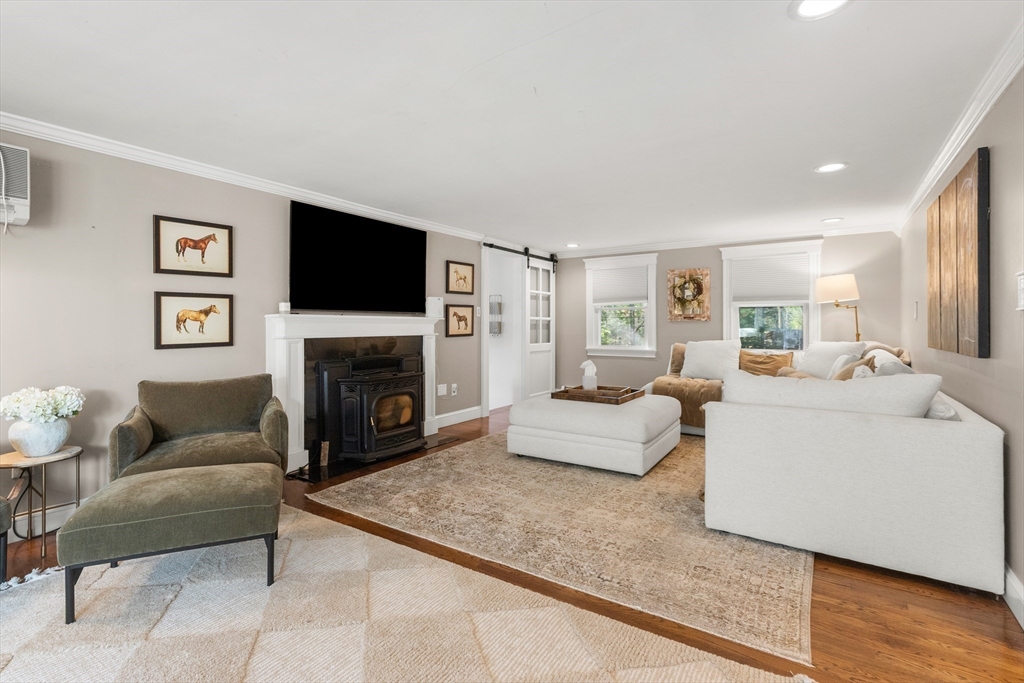34 Roberts Rd