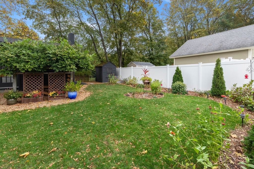 37 Moulton St