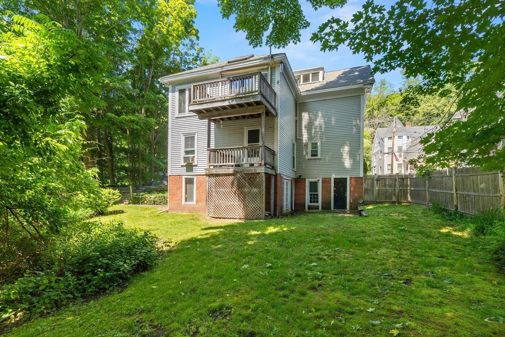 260 Main St