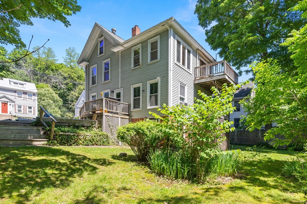 260 Main St
